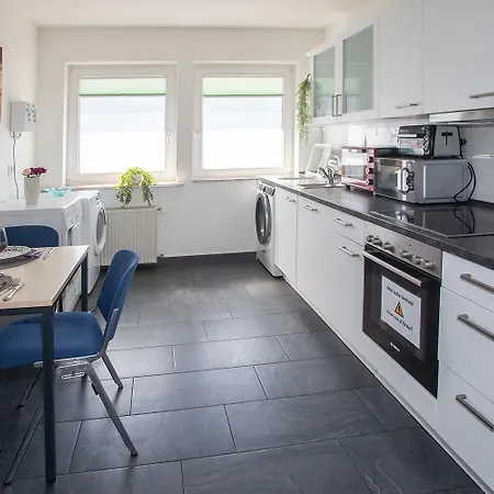 Mk Hostel Oyten - Free Wifi & Parking - 24H Check-In Exterior photo
