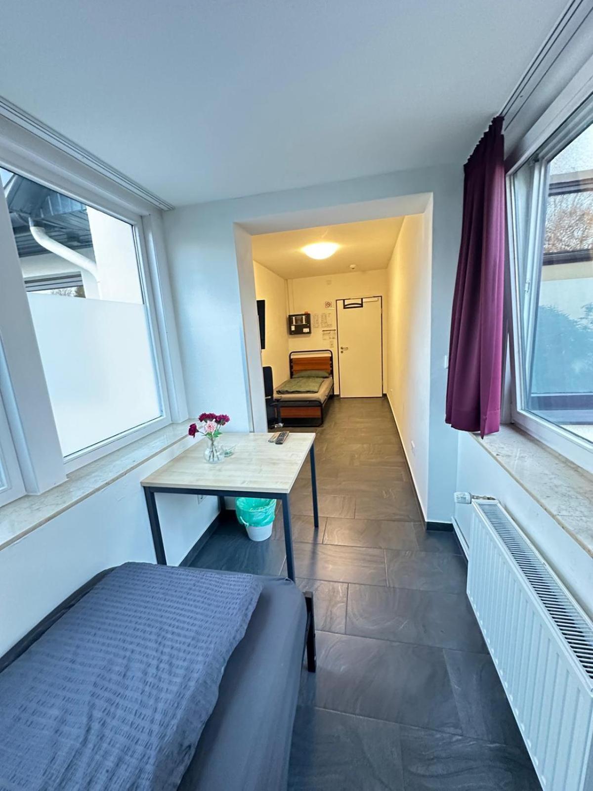Mk - Free Wifi & Parking - 24h Check-in * Oyten