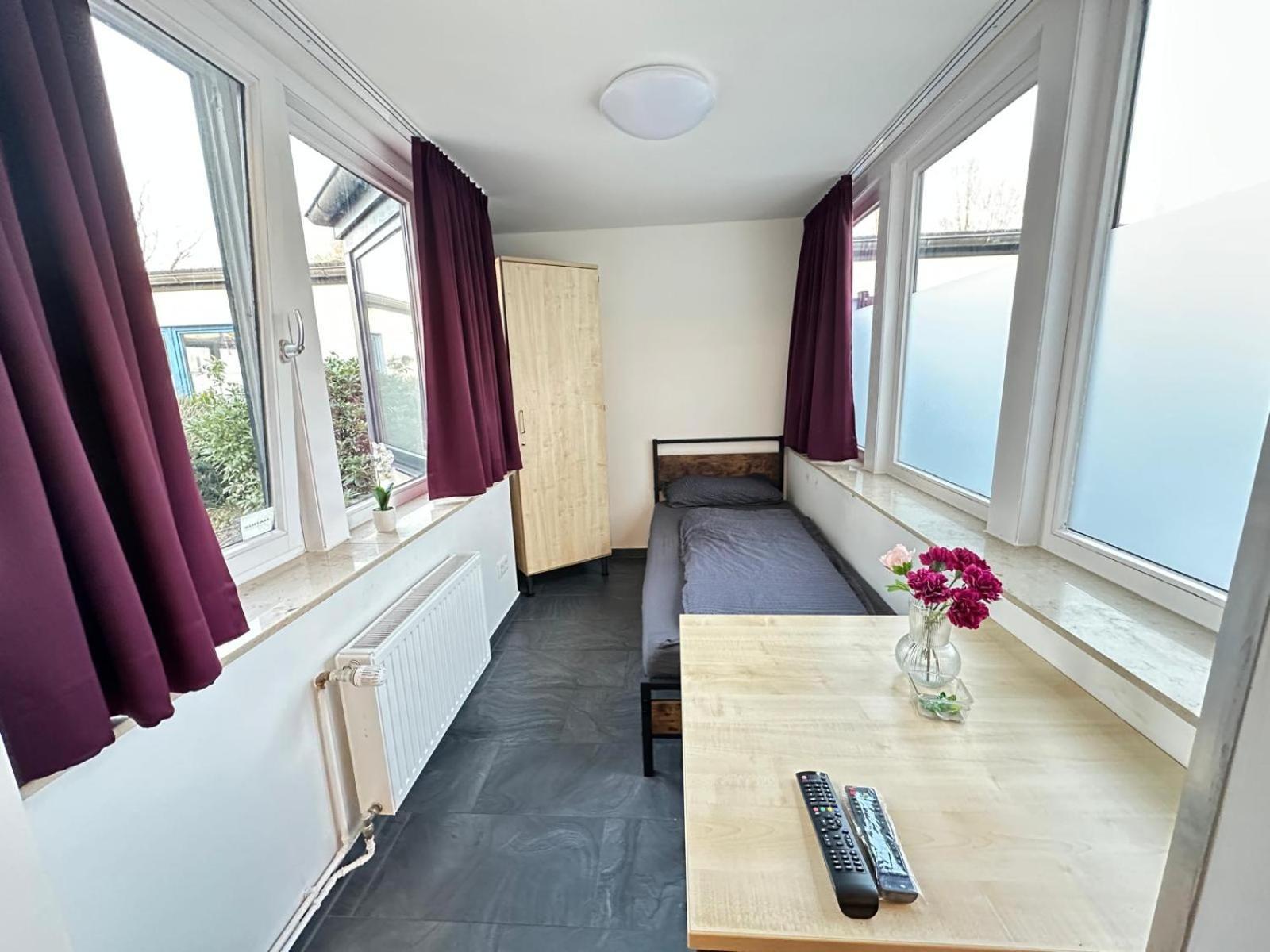 Mk - Free Wifi & Parking - 24h Check-in Auberge de jeunesse Oyten