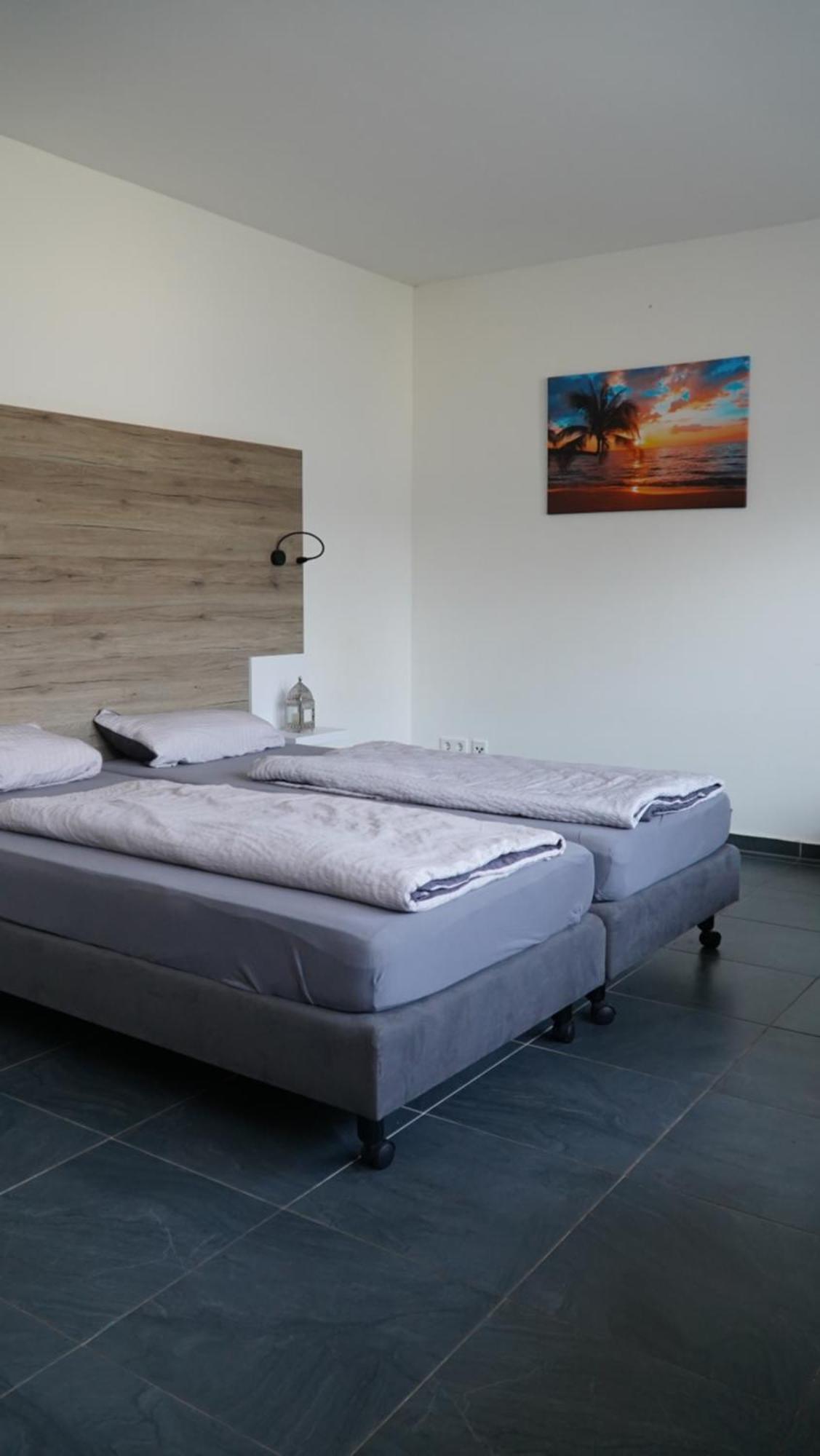 Auberge de jeunesse Mk - Free Wifi & Parking - 24h Check-in