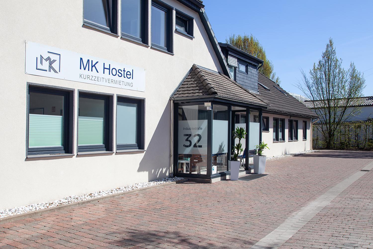Vandrerhjem Mk - Free Wifi & Parking - 24h Check-in Oyten